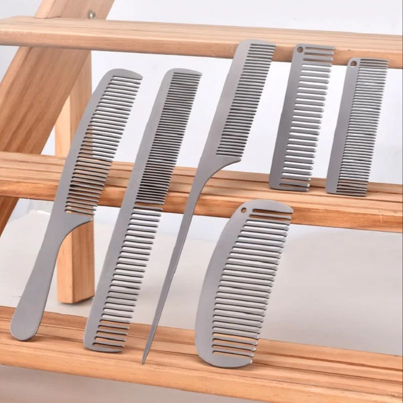 Mini Tytanowy Grzebień Przenoś – Comb Pocket Titanium recenzja i cena